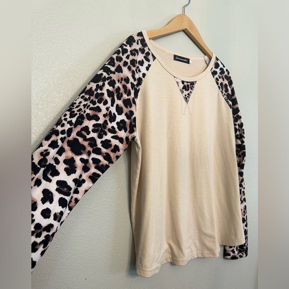 Women’s long sleeve shirt size large - Picture 2 of 9